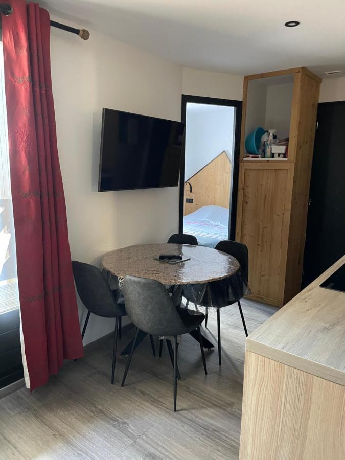 Appartement F2 Aux Glieres 부르생모리스 외부 사진