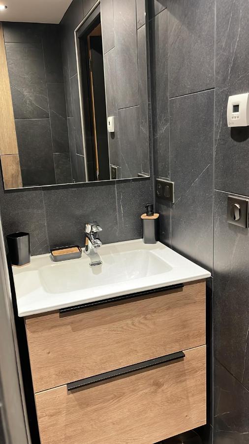 Appartement F2 Aux Glieres 부르생모리스 외부 사진